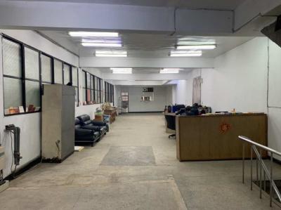 新莊近輔大工業廠房|合法廠房|備有貨梯以及天車,新北市新莊區廠房出售